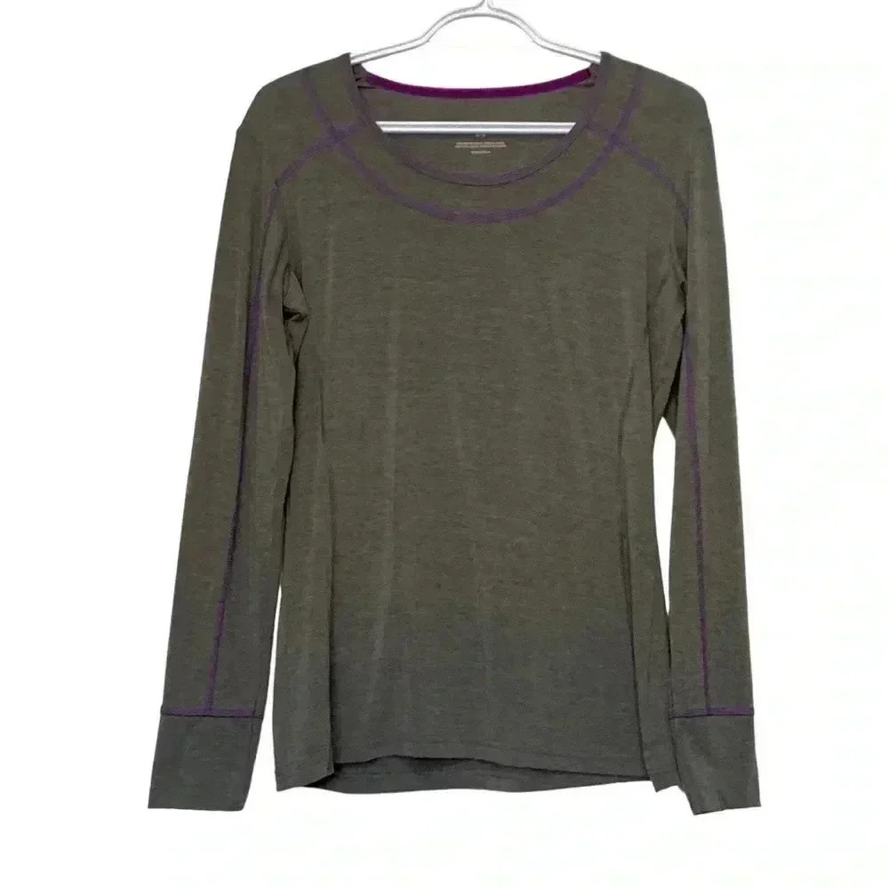 Second  Skin long sleeve, lightweight, athletic shirt